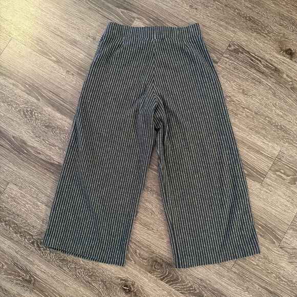 Lisa Bayne Striped Cropped Wide Leg Pants - Picture 4 of 5